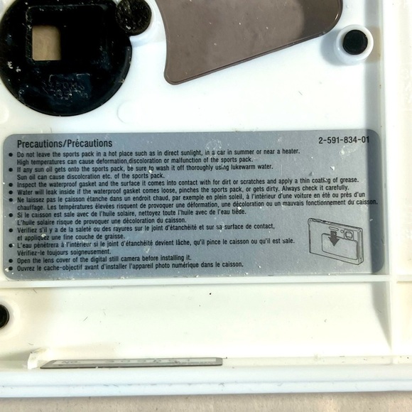 Sony Cybershot Sports Pack SPK-THA 3m Underwater 
Water Resistant Camera Case - Picture 7 of 8